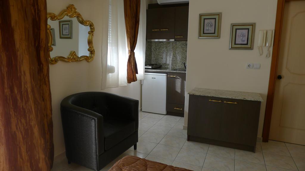 George & Sia'S House Apartman Néosz Marmarász Szoba fotó