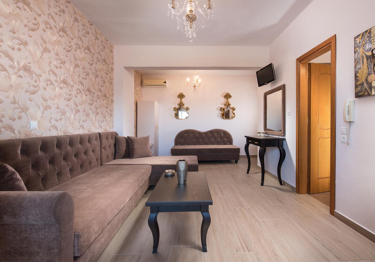 George & Sia'S House Apartman Néosz Marmarász Kültér fotó